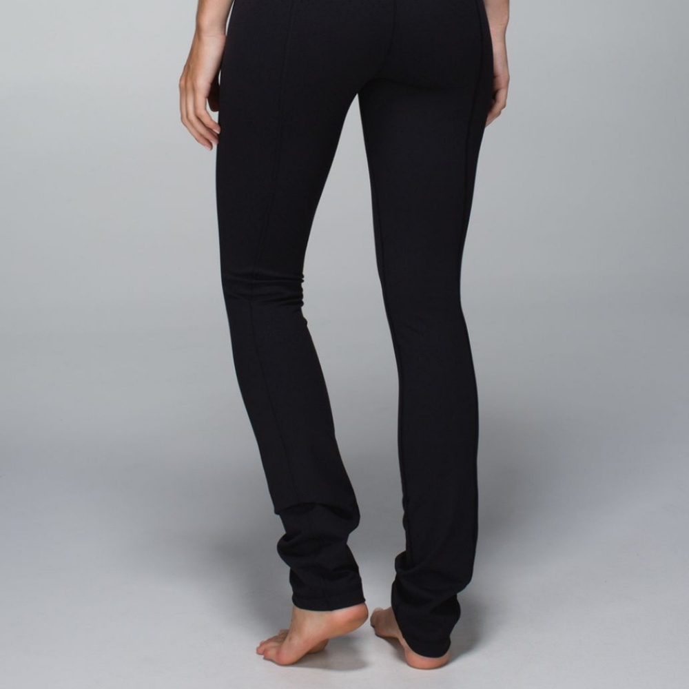 *SOLD* Lululemon skinny groove pant